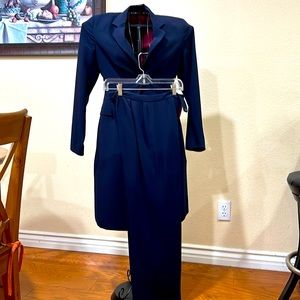 New. Set of Tahari dress suite. Size 2